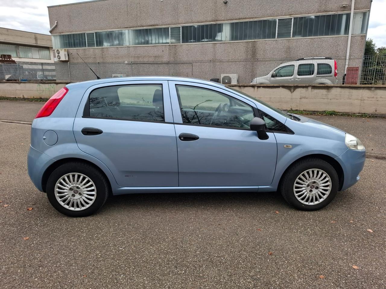Fiat Grande Punto 1.2 5 porte SOLAMENTE 129.000 KM