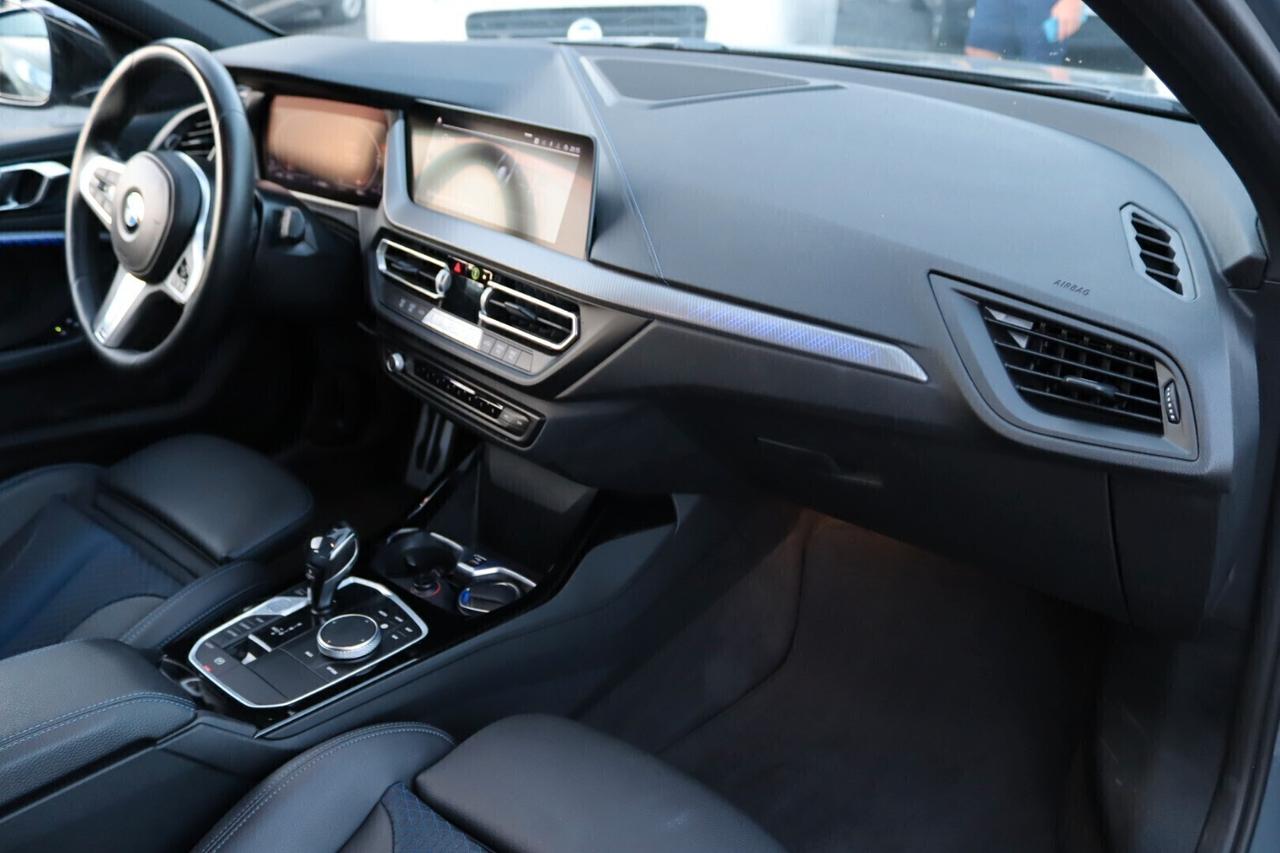 Bmw 118 118d 5p. Msport