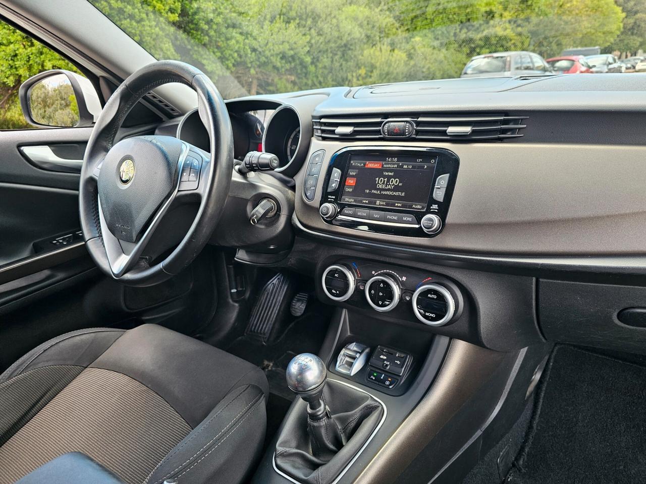 Alfa Romeo Giulietta 1.6 JTDm-2 120 CV Exclusive