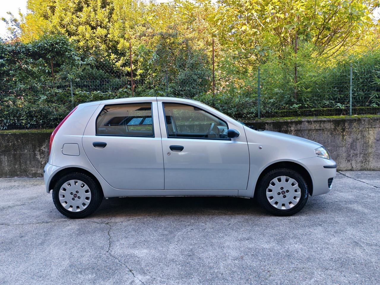 Fiat Punto 1.2 BENZINA 60cv / 30.630km / Unipro