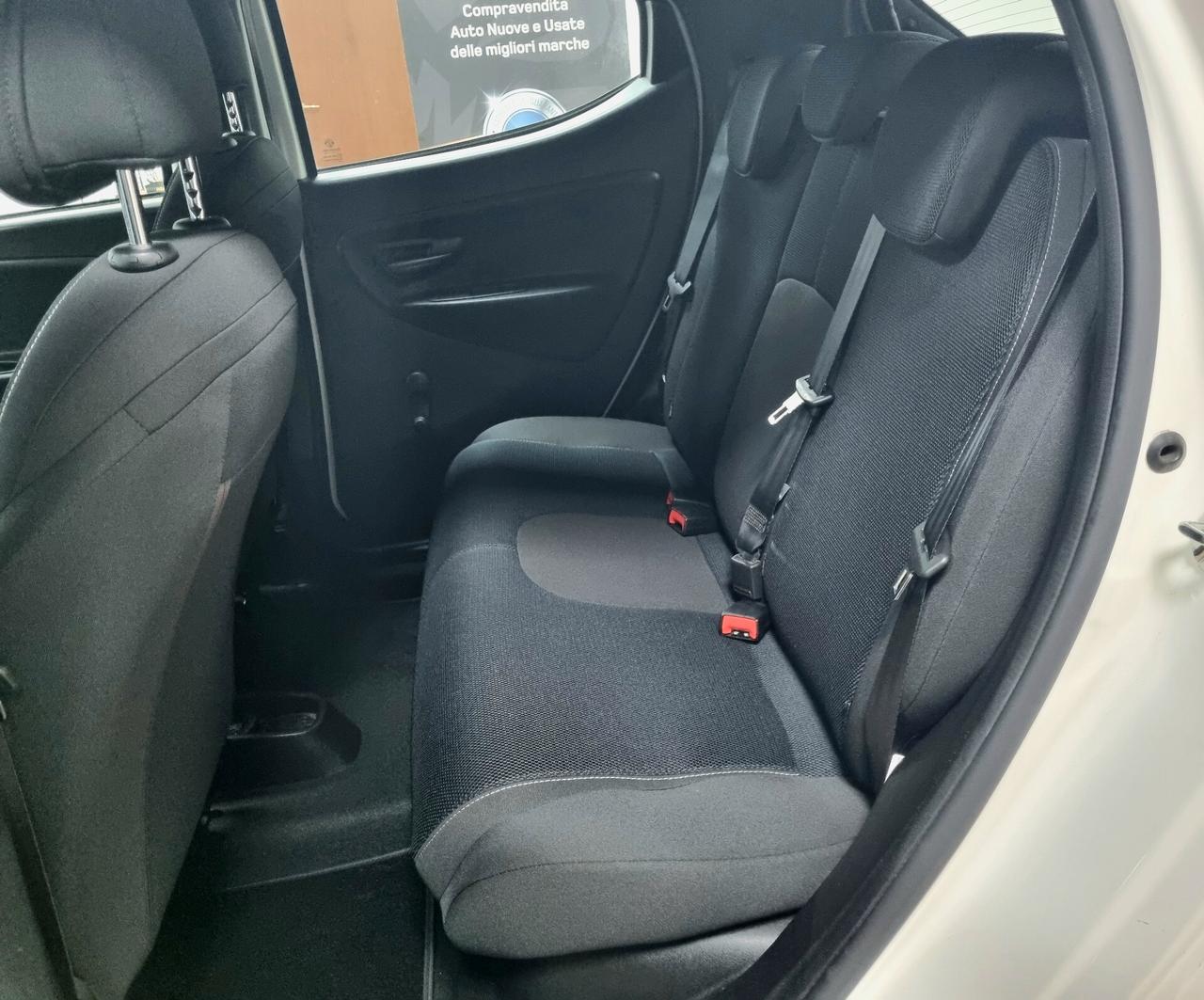 LANCIA YPSILON 1.3 MJT 16V 95 CV 5p. MOMO DESING