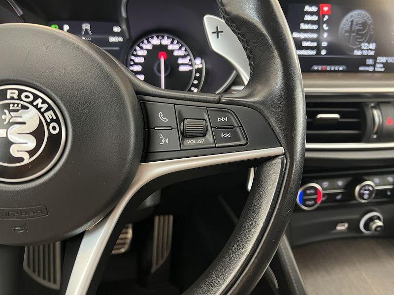 Alfa Romeo Stelvio 2.2 Turbo Diesel 210CV AT8 Q4 Business
