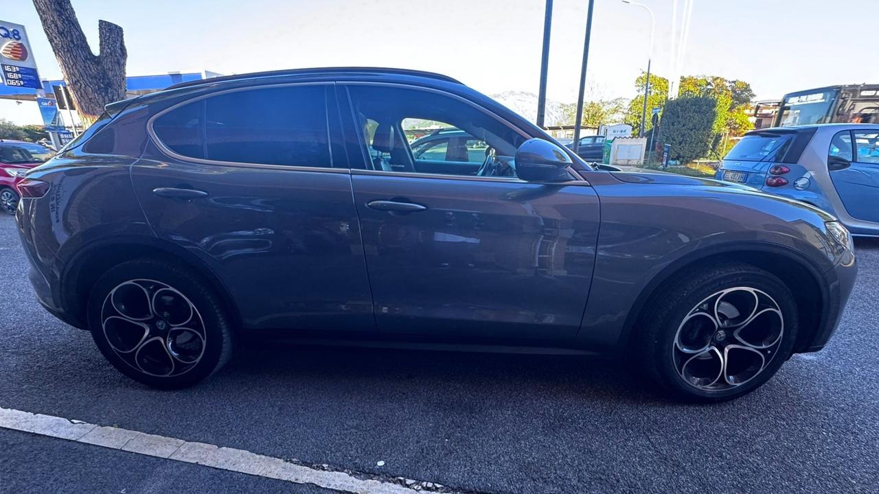 Alfa Romeo Stelvio 2.2 Turbodiesel 210 CV AT8 Q4 Executive