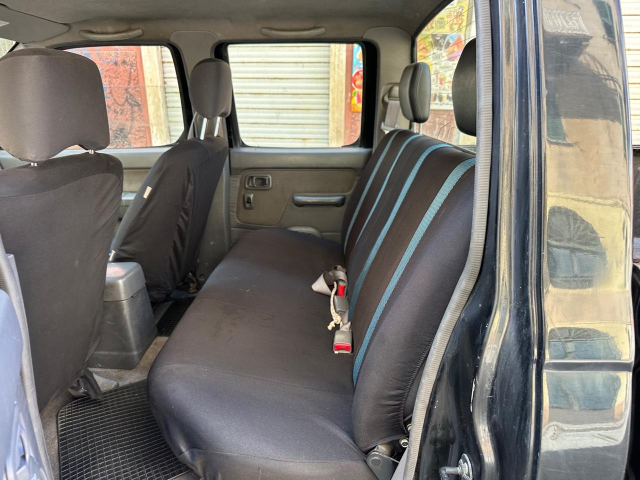 Nissan Navara 2.5 dCi 4 porte Double Cab XE