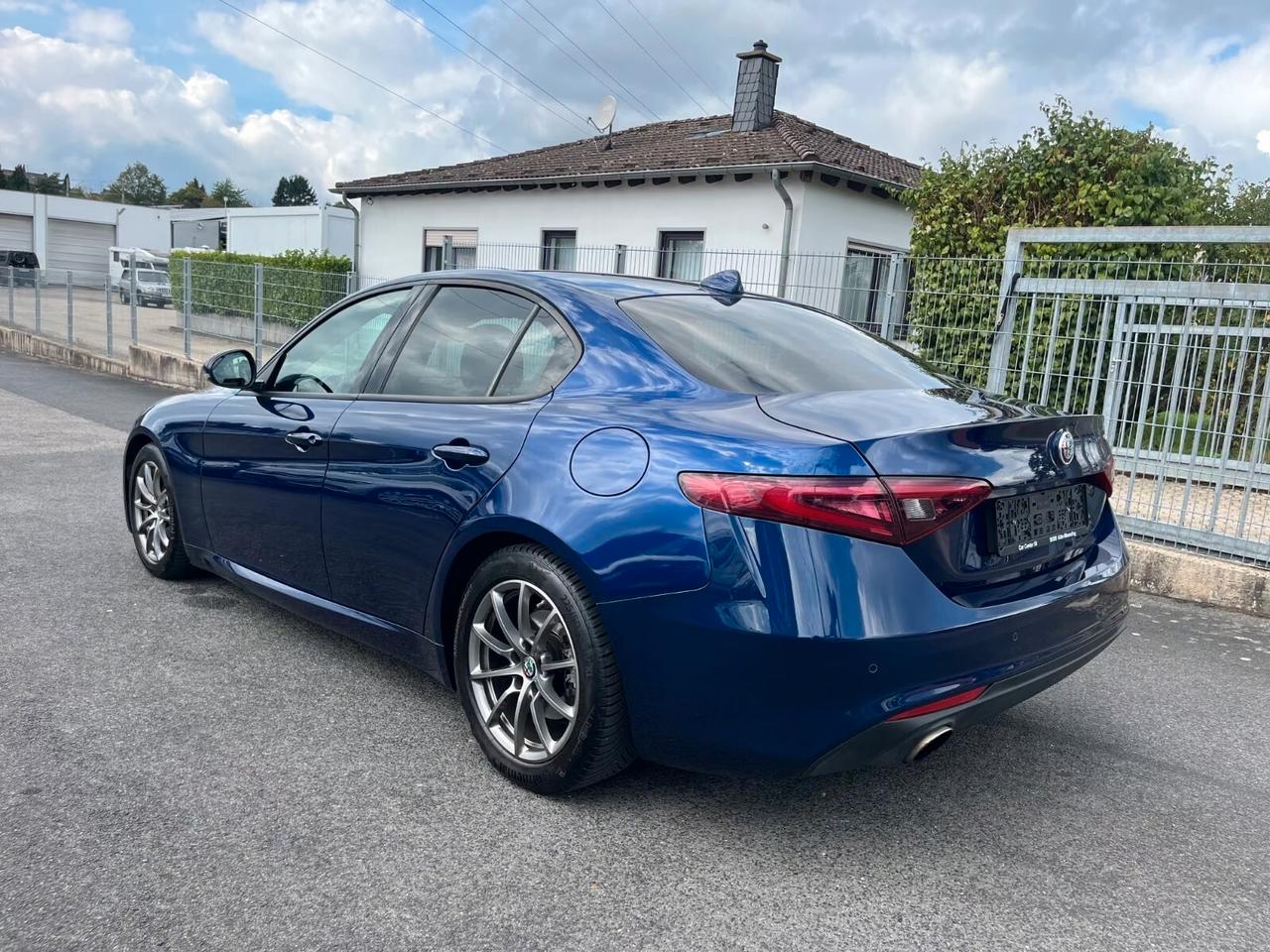 Alfa Romeo Giulia 2.0 Turbo 200 CV AT8 Super
