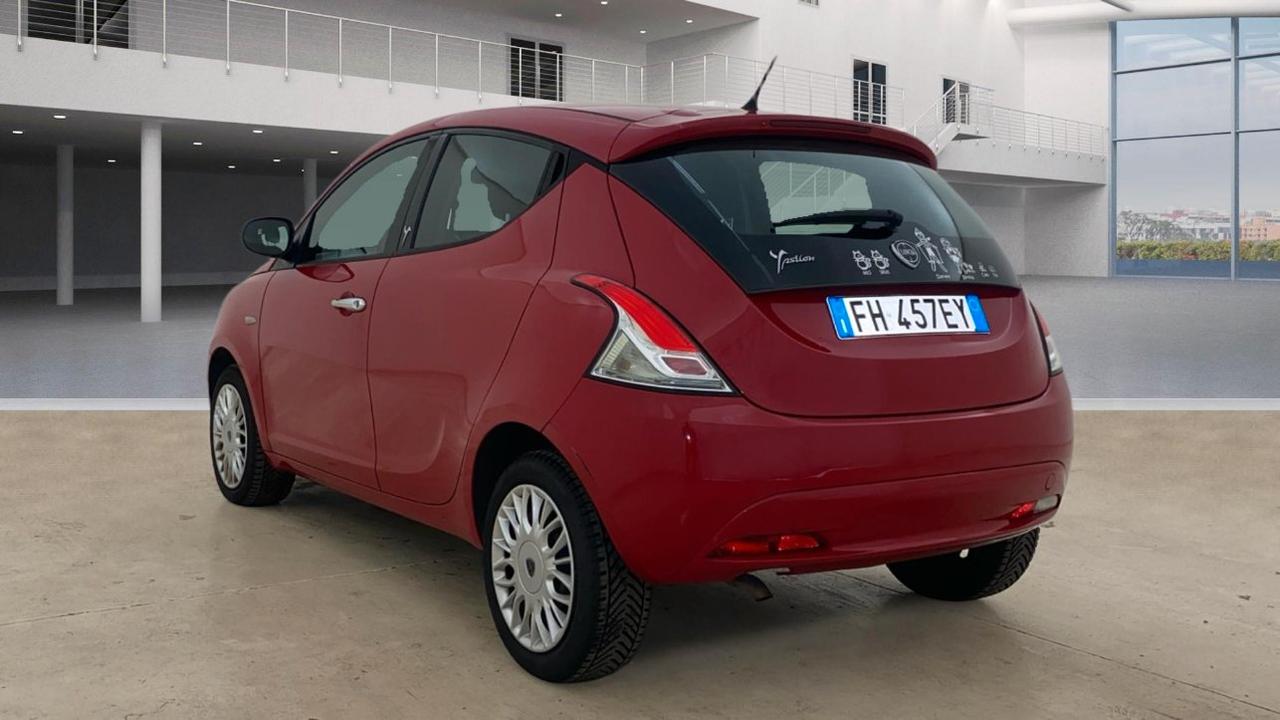Lancia Ypsilon 5 Porte Ypsilon 1.2 Silver 69cv