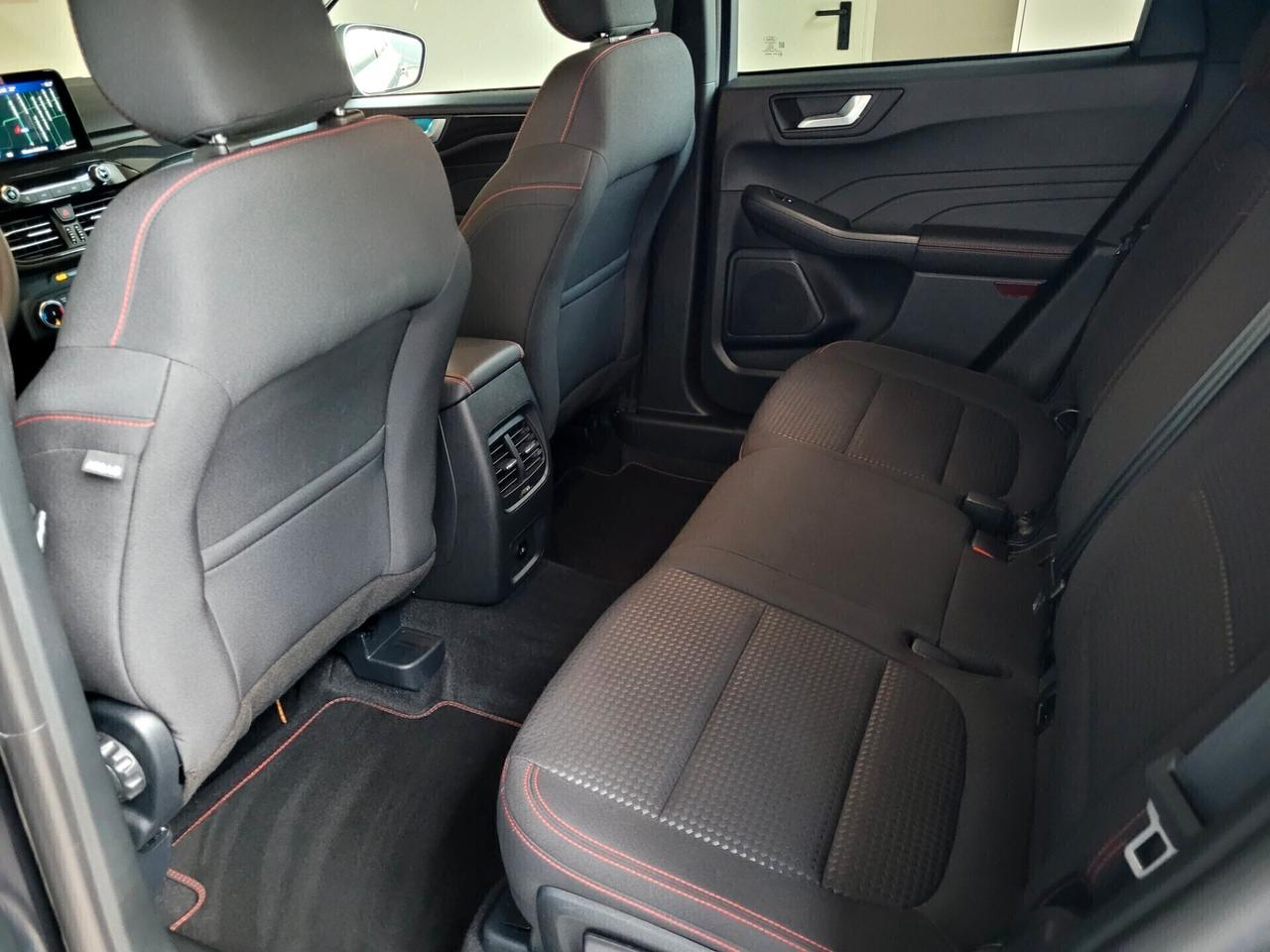 Ford Kuga ST LINE 2.0D ECOBLUE 120CV AUT. LED NAVI RETROCAM. VETRI PRIVACY CARPLAY