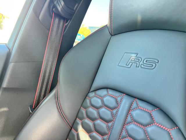 AUDI RS 4 Avant