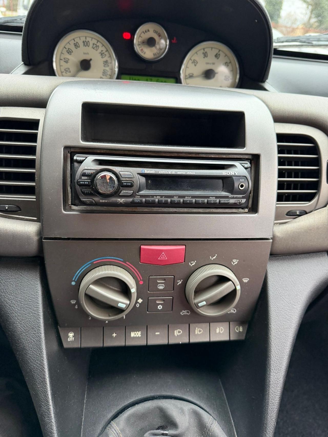 Lancia Ypsilon 1.3 Multijet 16V Platino