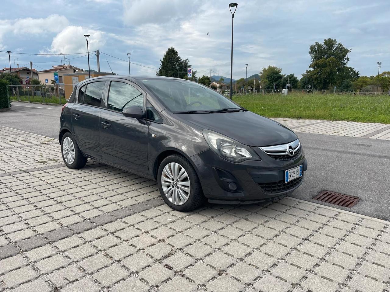 Opel Corsa 1.2 85CV 5 porte GPL-TECH Ecotec