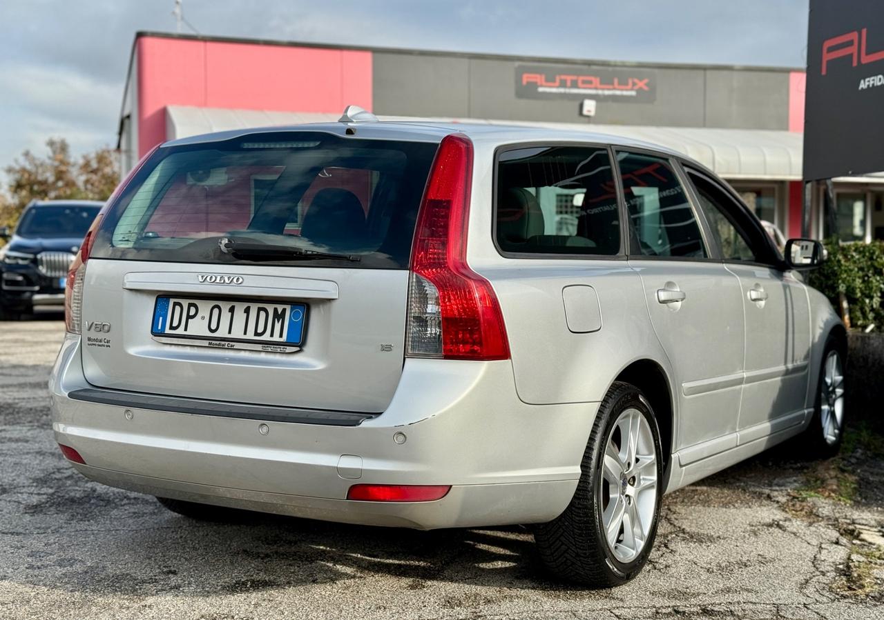 Volvo V50 1.6 16V cat Summum 133’000KM