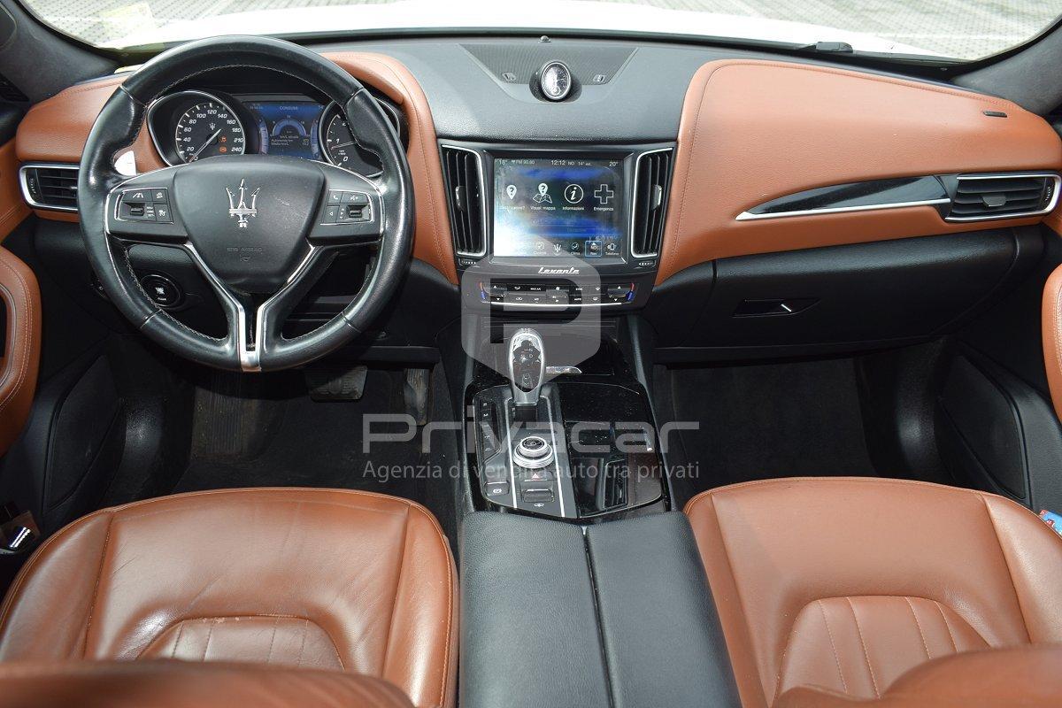 MASERATI Levante V6 Diesel 275 CV AWD