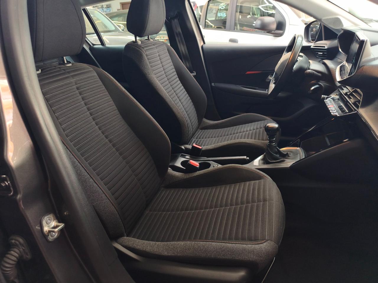 Peugeot 208 1.5 diesel 100CV