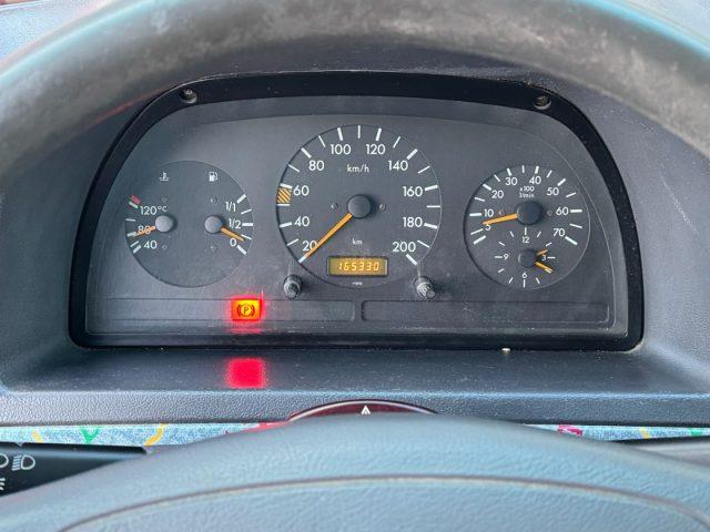 MERCEDES-BENZ V 230 turbodiesel cat Ambiente 7 POSTI