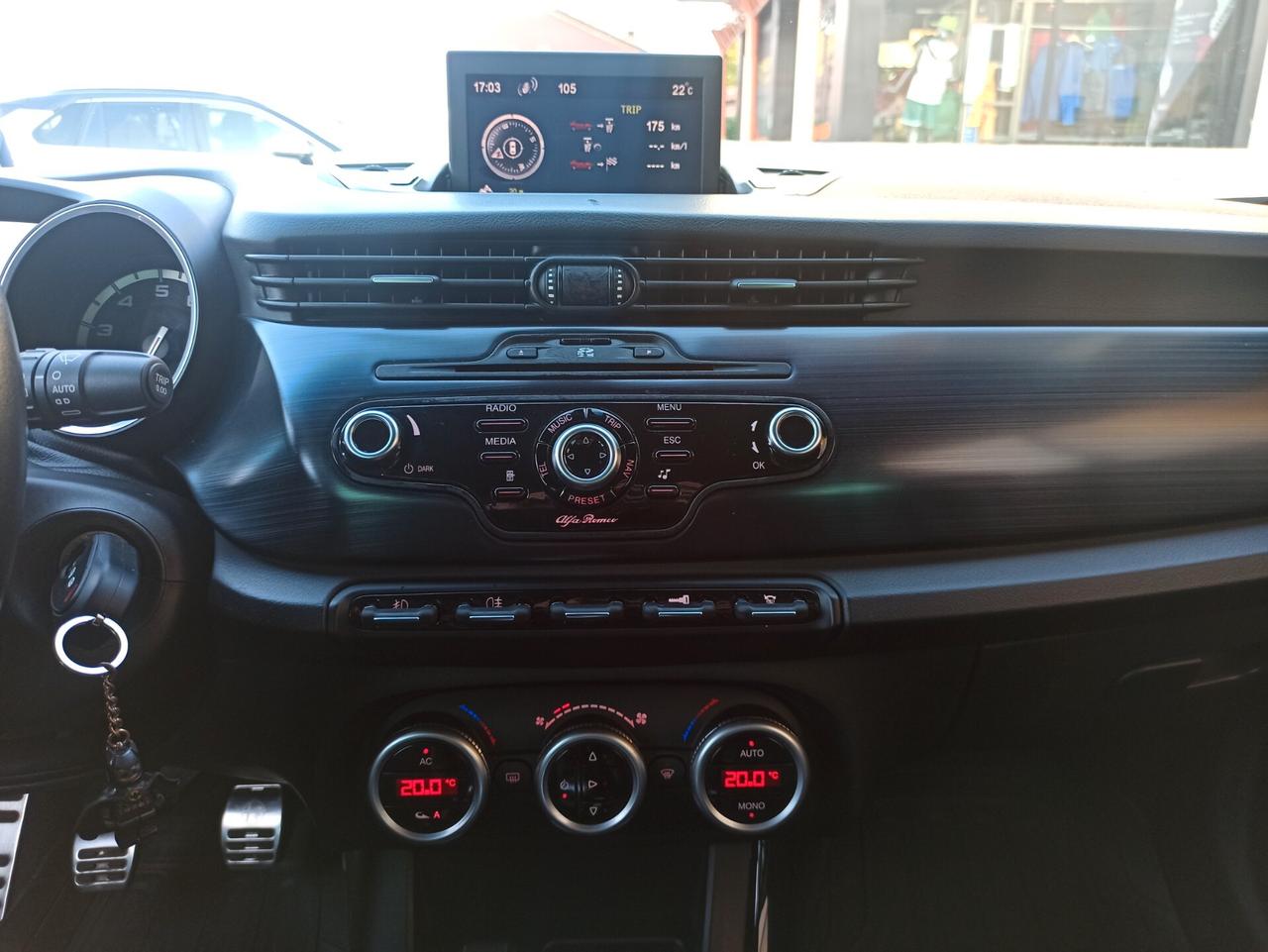 Alfa Romeo Giulietta 1750 TBi Quadrifoglio Verde