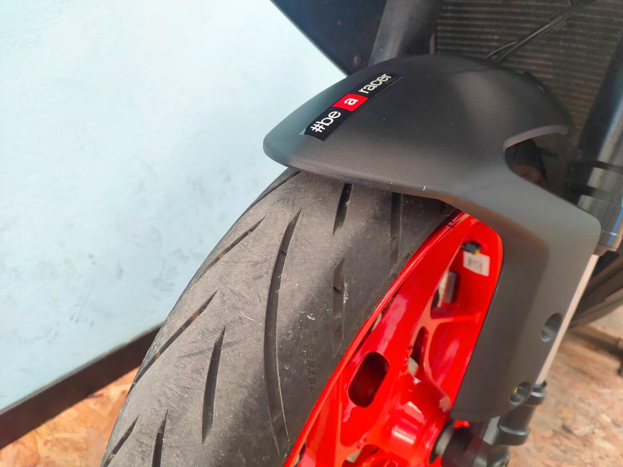 Aprilia RS 457 soli 2409 km.