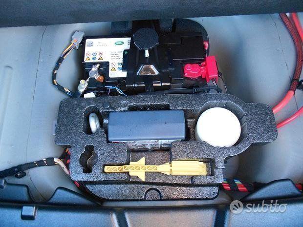 JAGUAR XE 2.0d(FERMA dal 2019)NAVI-PELLE,E6B