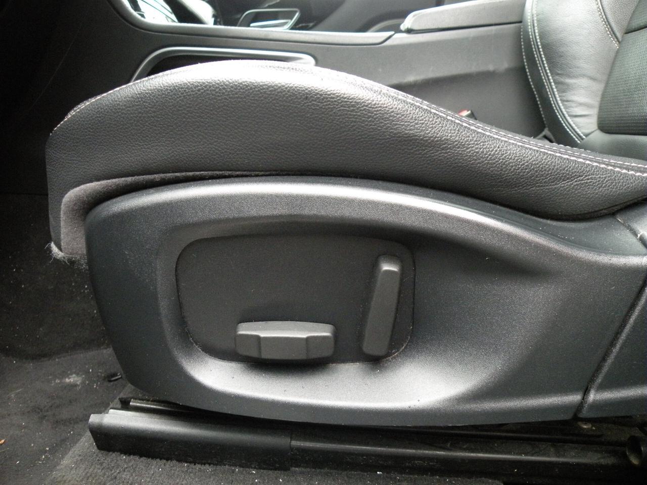 Jaguar F-Pace 2.0 D 180 CV AWD aut. R-Sport