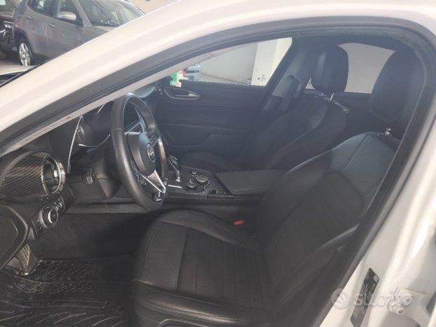 ALFA ROMEO Giulia 2.2 Turbodiesel 160 CV AT8 Sup