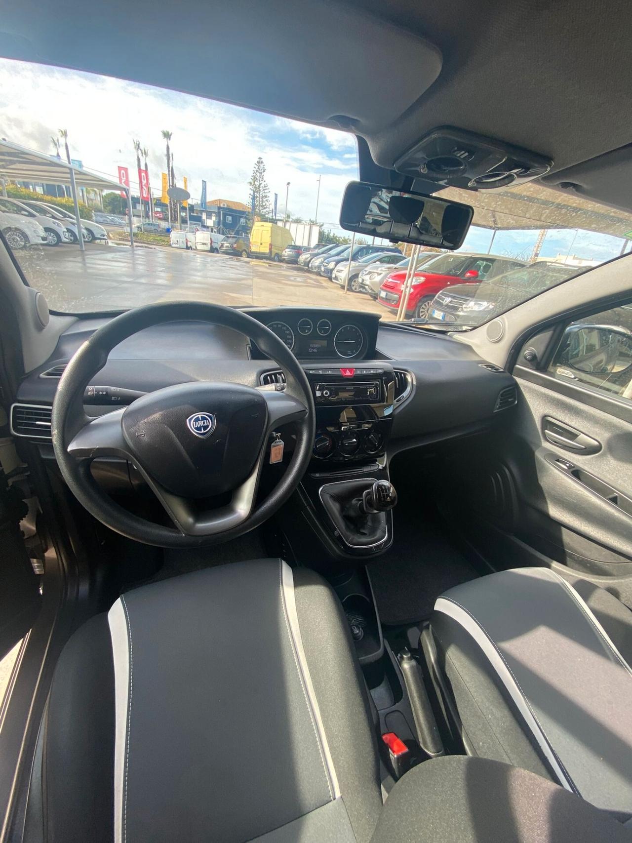 Lancia Ypsilon 1.2 69 CV 5 porte GPL Ecochic Elefantino