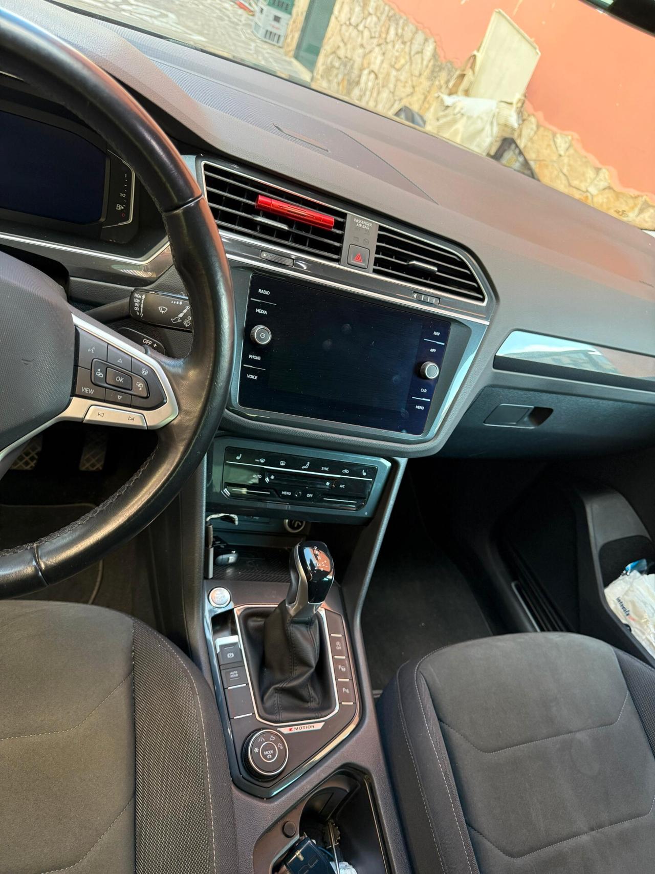 Volkswagen Tiguan 2.0 TDI 150 CV SCR DSG R-Line 2021 FULL