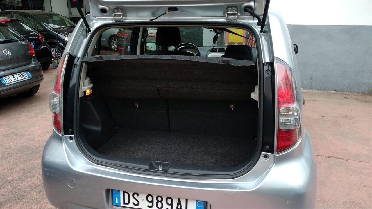 Daihatsu Sirion 1.0 12V CB DA NEOPATENTATI