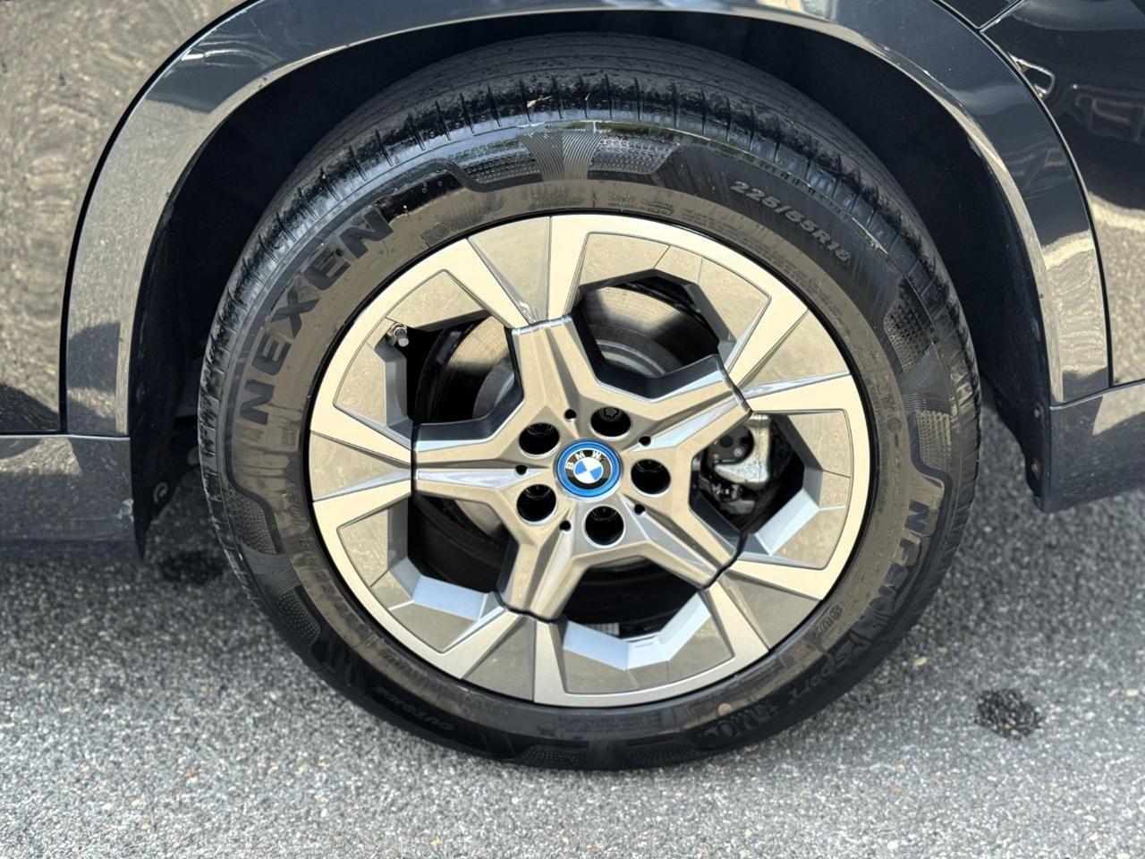 BMW iX1 xDrive 30 xLine