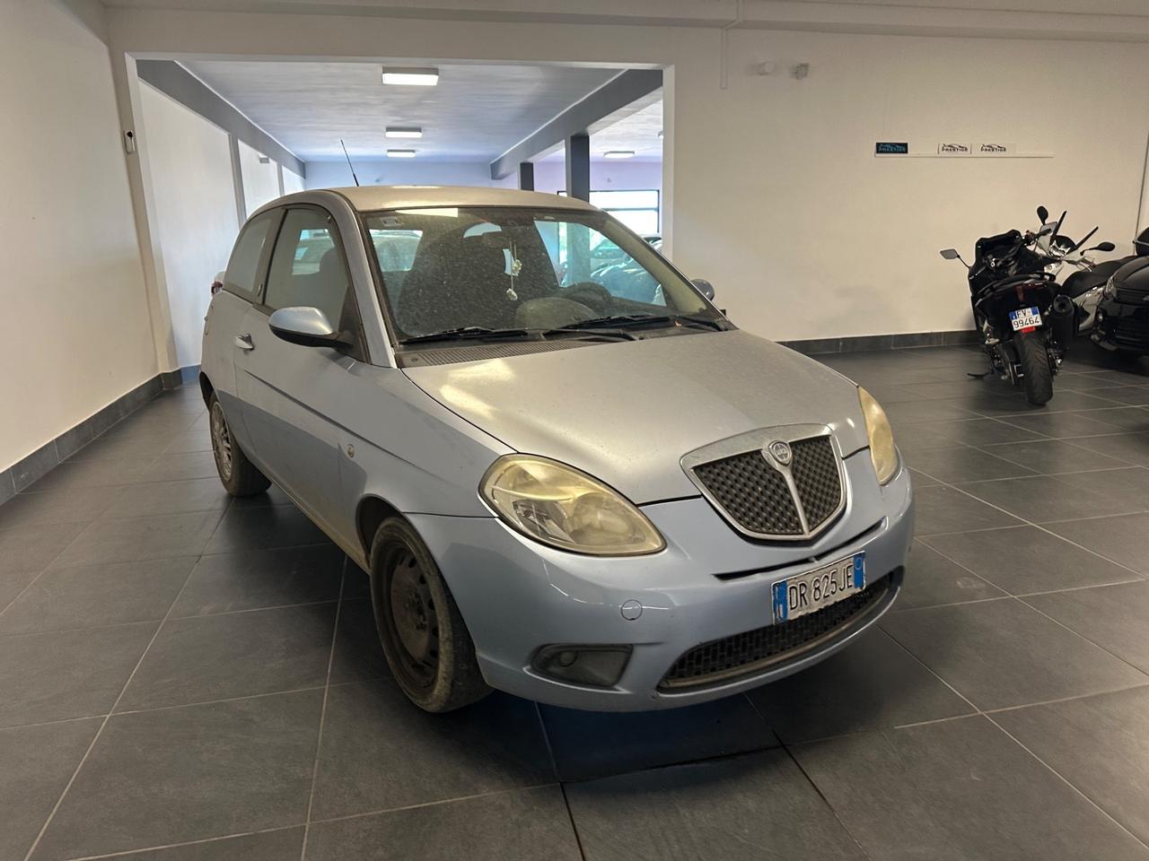 LANCIA YPSILON 1.3 MJT AUTOMATICA 75CV