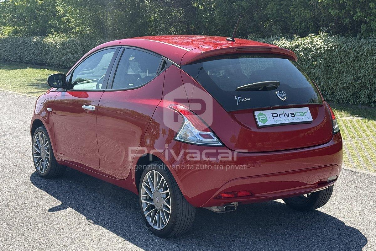LANCIA Ypsilon 1.2 69 CV 5 porte GPL Silver