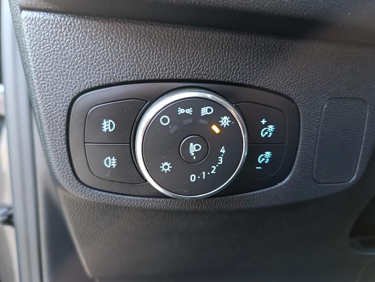 Ford Focus 1.5 EcoBlue 120 CV aut. Titanium my 22