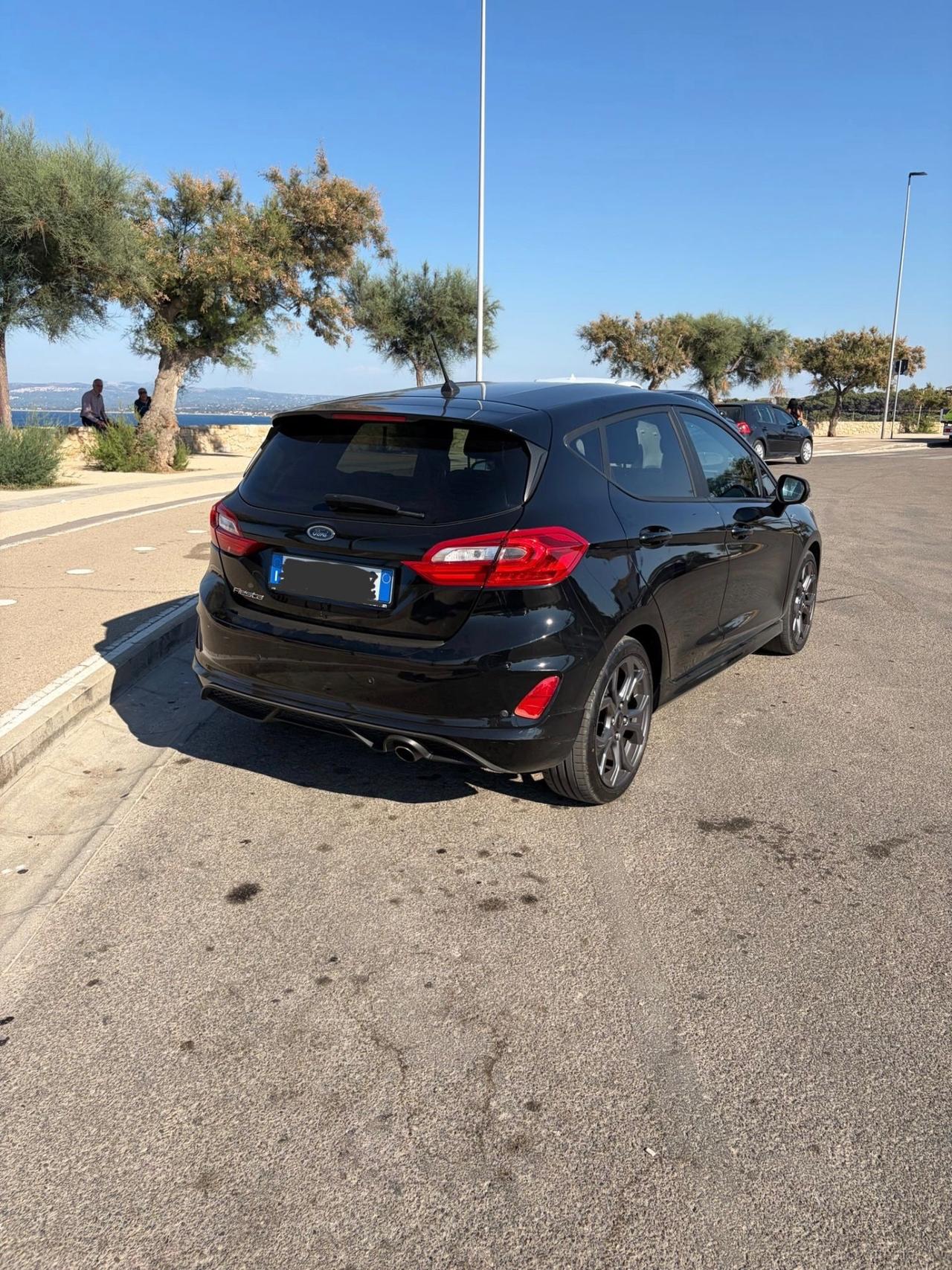 Ford Fiesta 1.5 TDCi 5 porte Titanium
