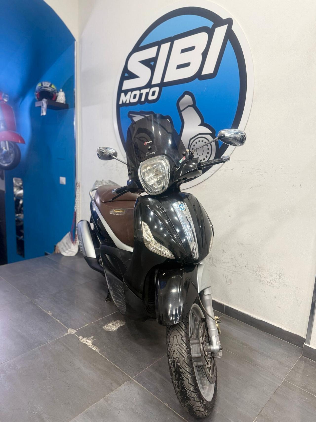 Piaggio Beverly 300 LED