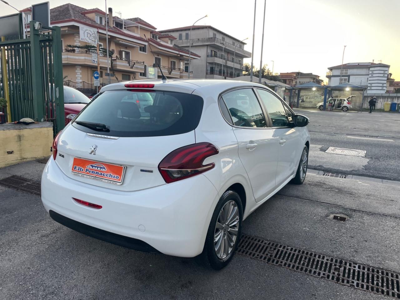PEUGEOT 208 1.2 BENZINA 82 (CV) 2016