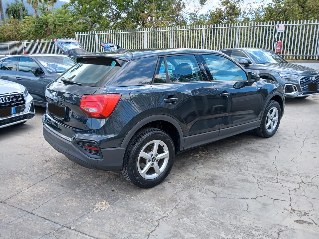 Audi Q2 30 TFSI Business