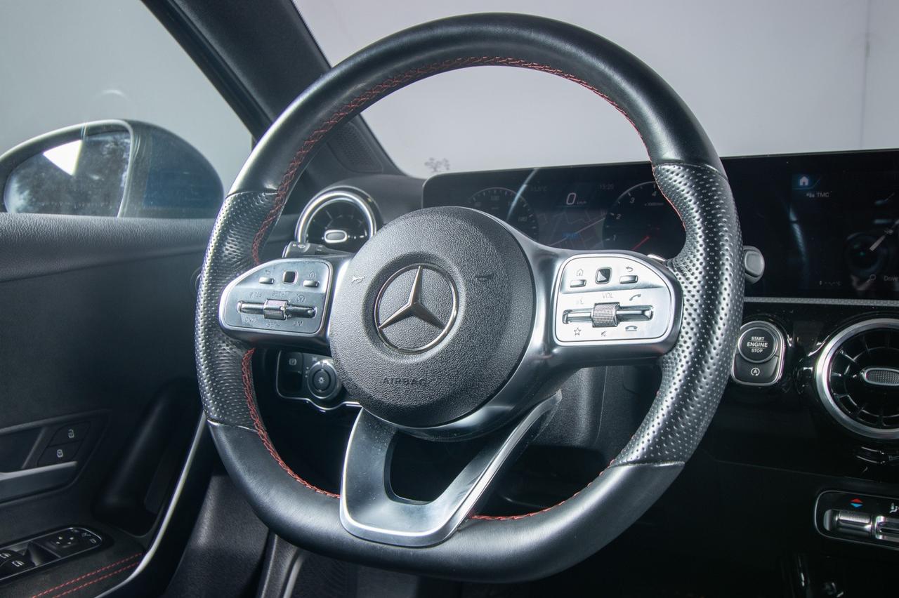 Mercedes-Benz A 180 Amg Premium