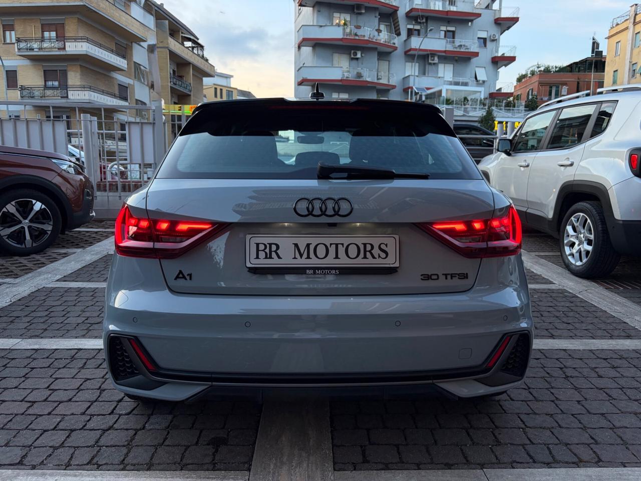 Audi A1 SPB 30 TFSI s-tronic S line - SOLO 20.186Km !!