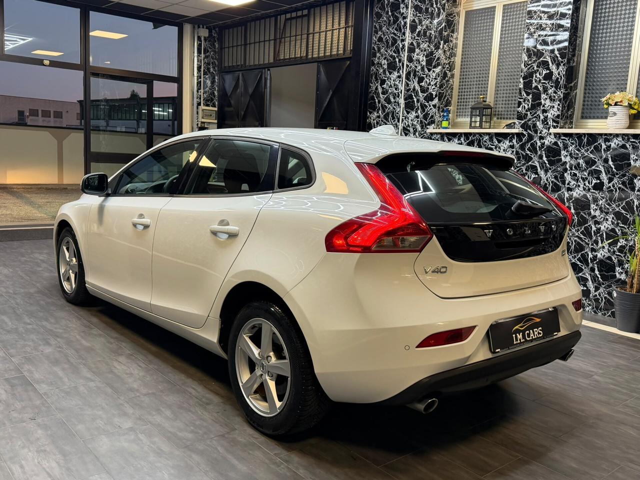 Volvo V40 D2 Geartronic Business