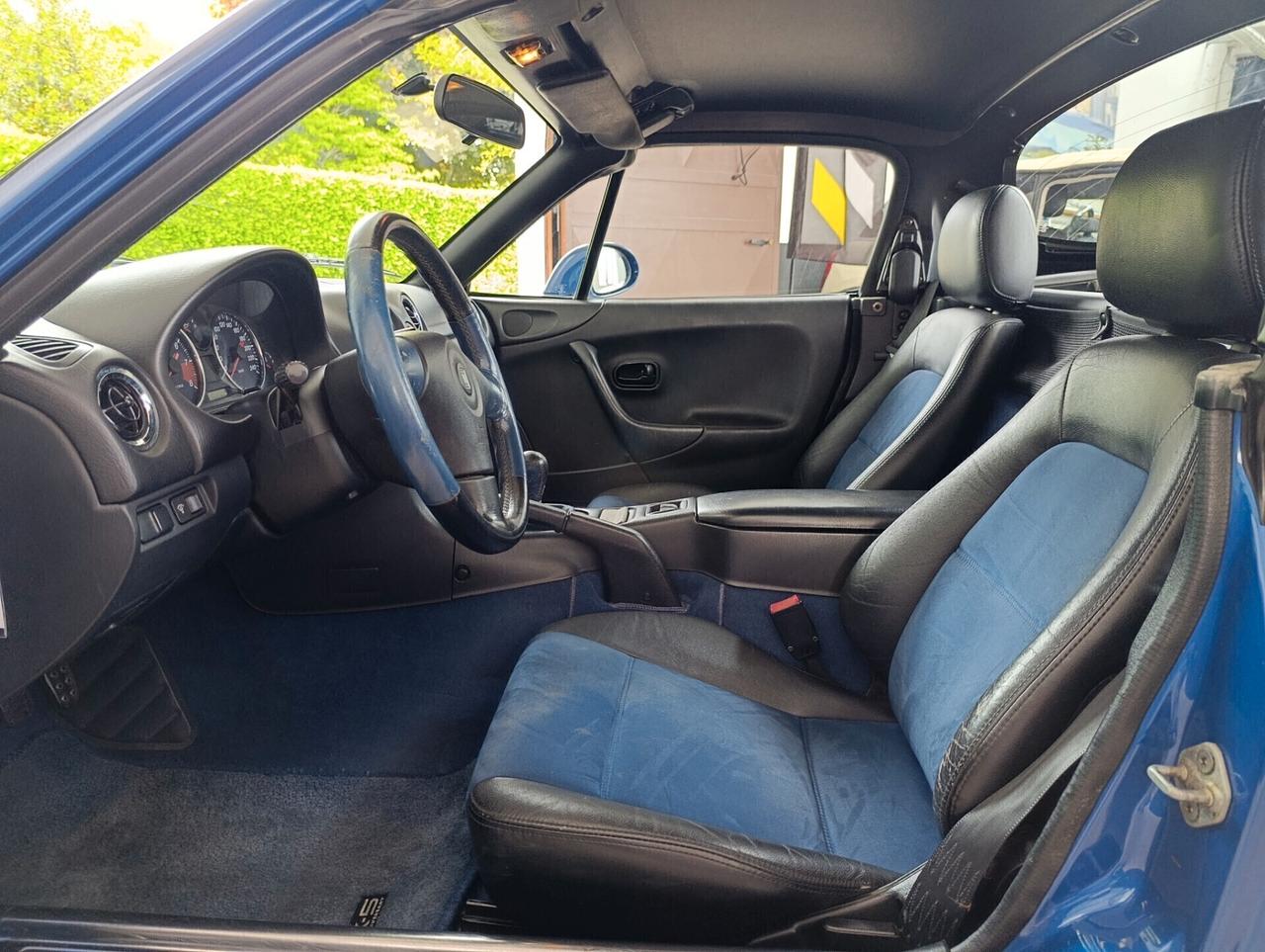 Mazda MX-5 1.8i 16V cat 10th Anniversary HARD TOP