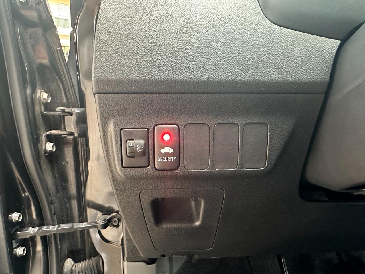 DAIHATSU CUORE 1.0