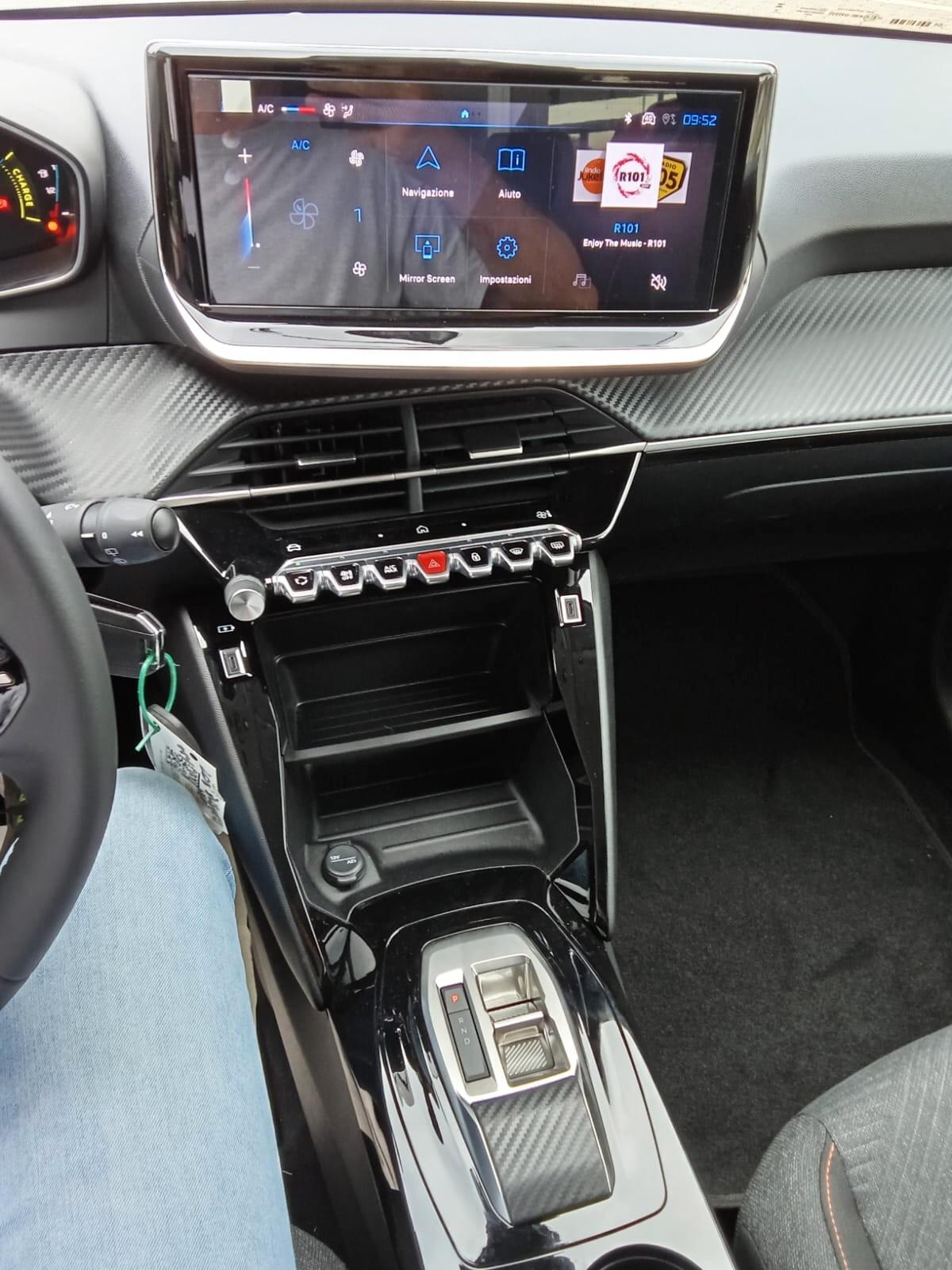 Peugeot 208 Hybrid 110 e-DCS6 Business