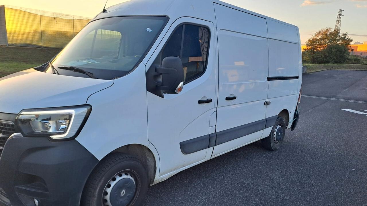 Renault Master DOPPIA PORTA LATERALE km 60.000 L2H2