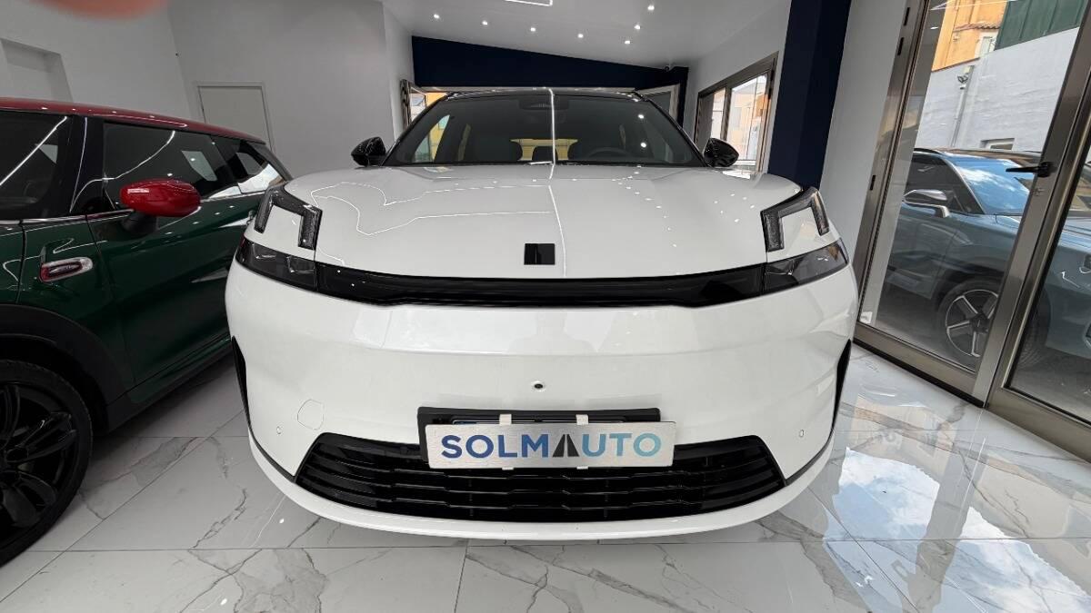 Lynk and Co 08 Lynk & co 1.5 phev Core auto