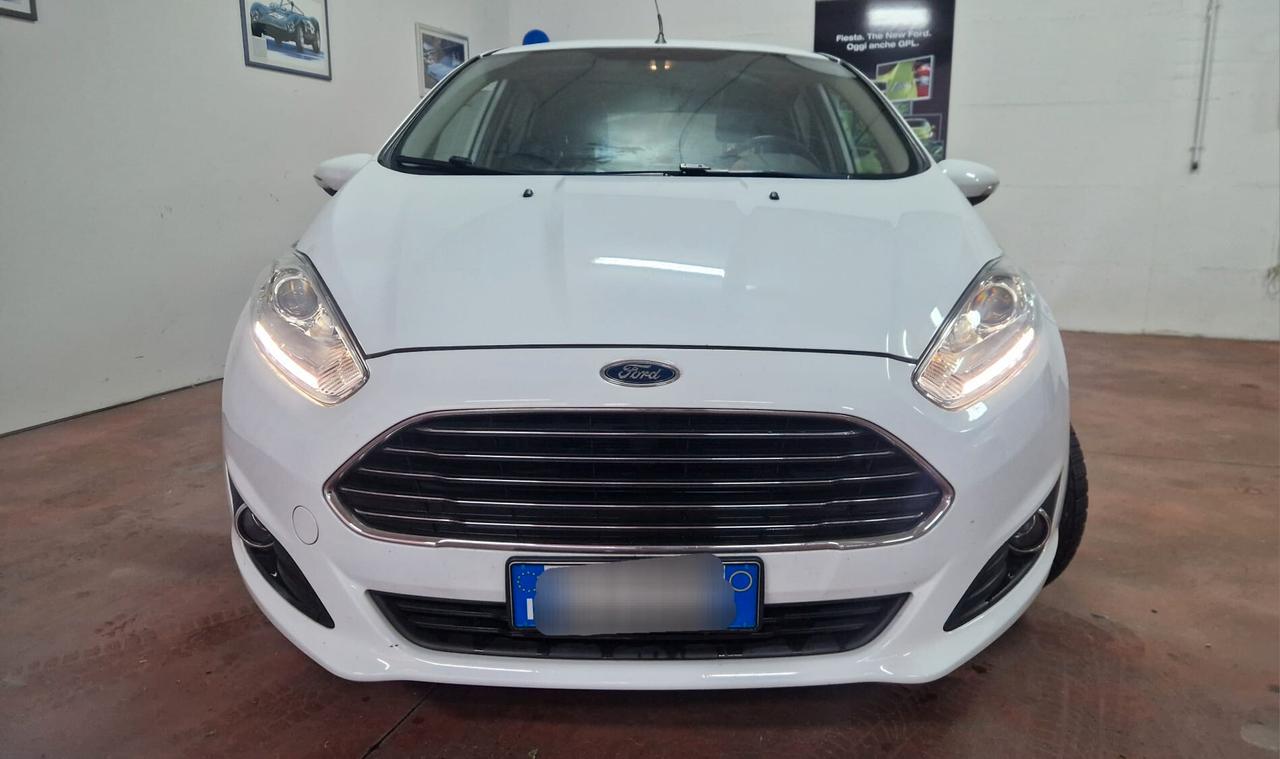 Ford Fiesta 1.5 TDCi 5 porte Titanium neopatentati ok