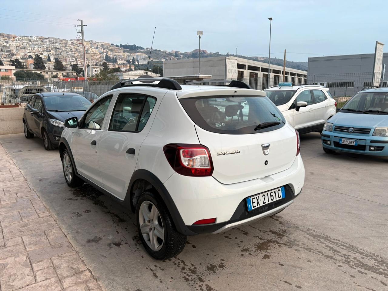 Dacia Sandero 1.5 dCi 8V 75CV Start&Stop Lauréate