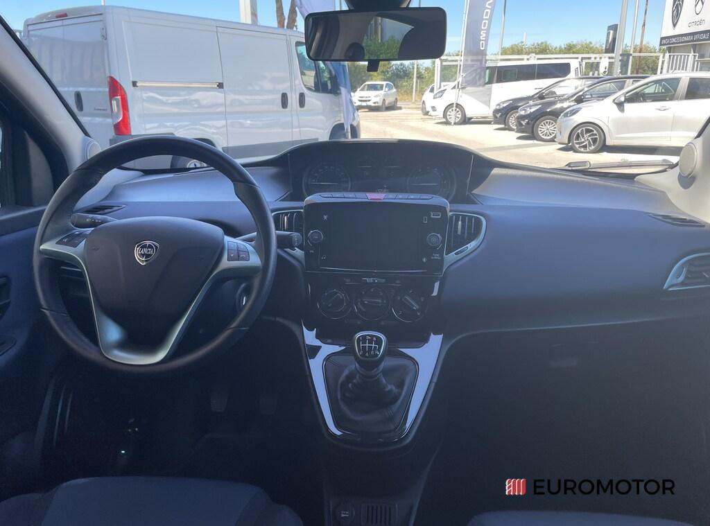 Lancia Ypsilon 1.0 FireFly Hybrid Platino