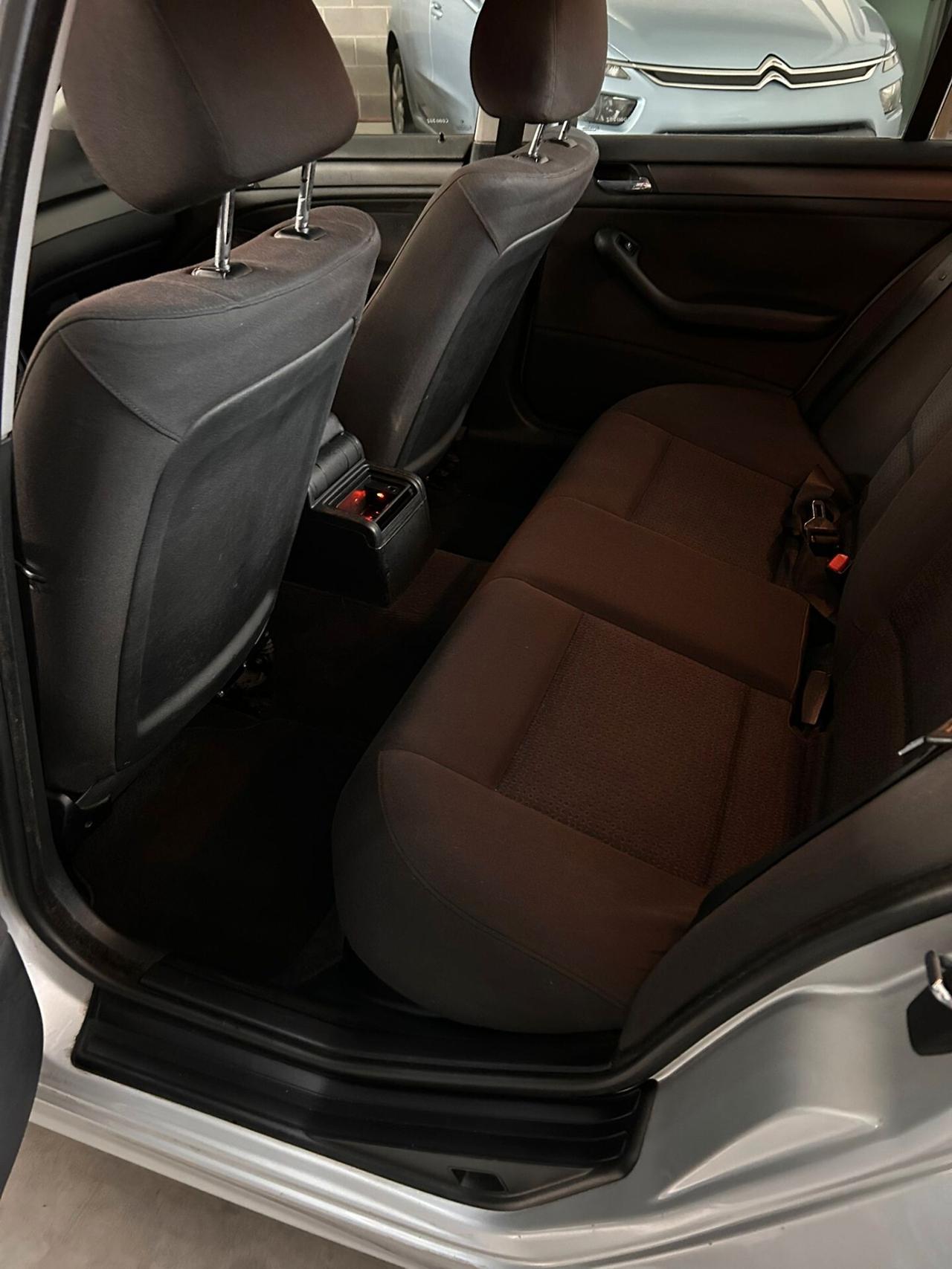 Bmw 320 320d turbodiesel cat 4 porte Eletta