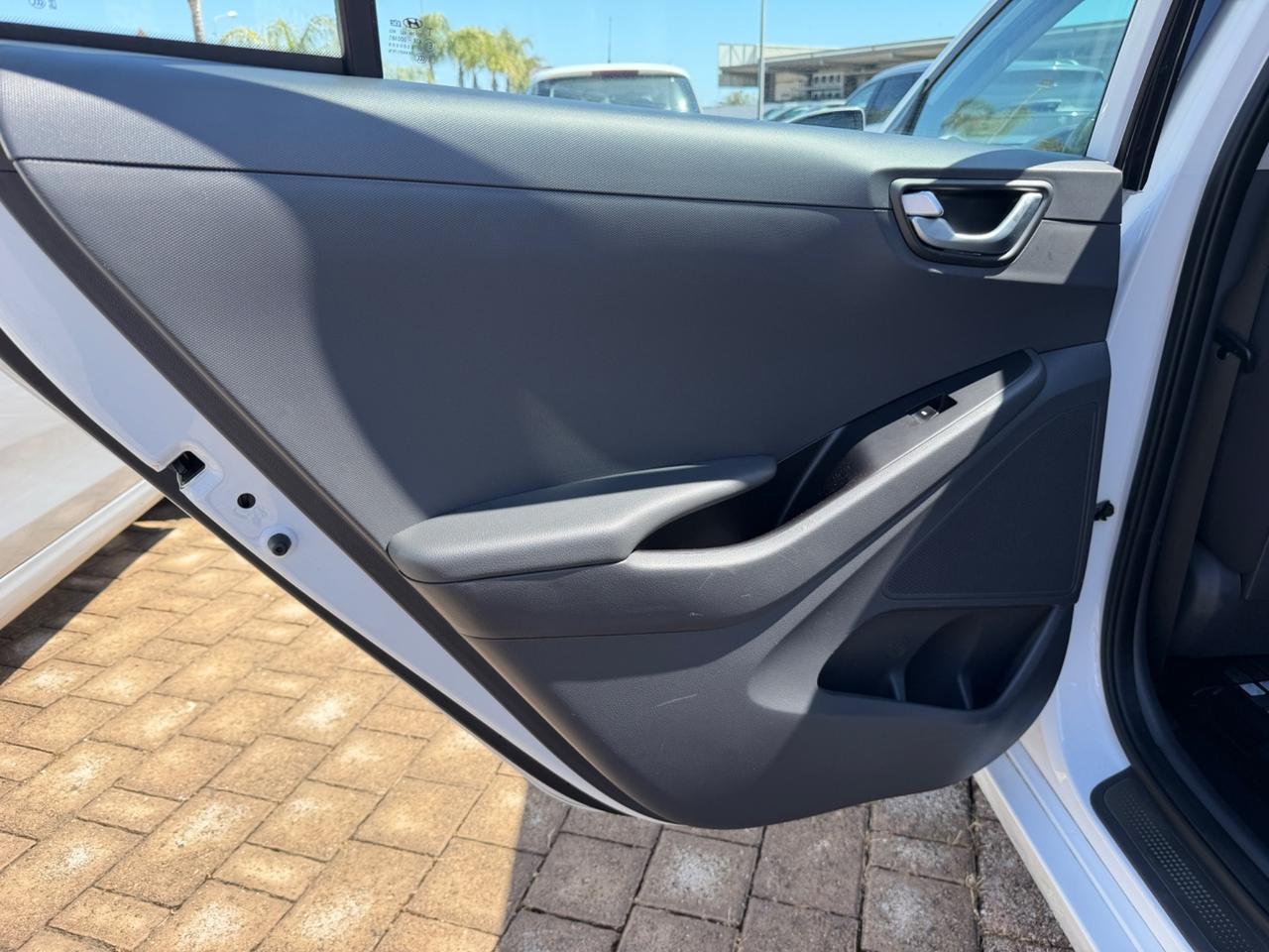 Hyundai Ioniq 1.6 Hybrid DCT Comfort