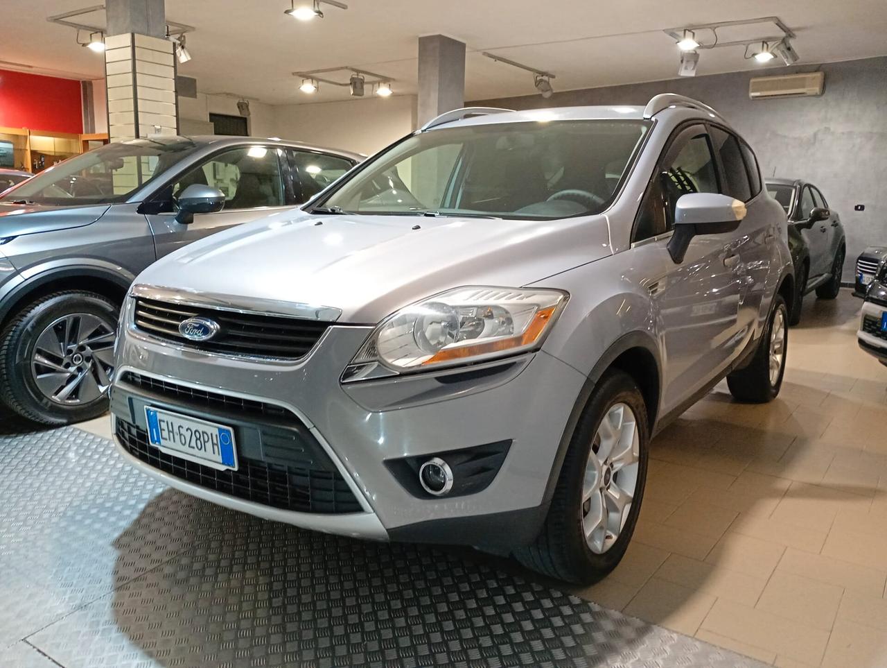 Ford Kuga 2.0 TDCi 140 CV 2WD Titanium