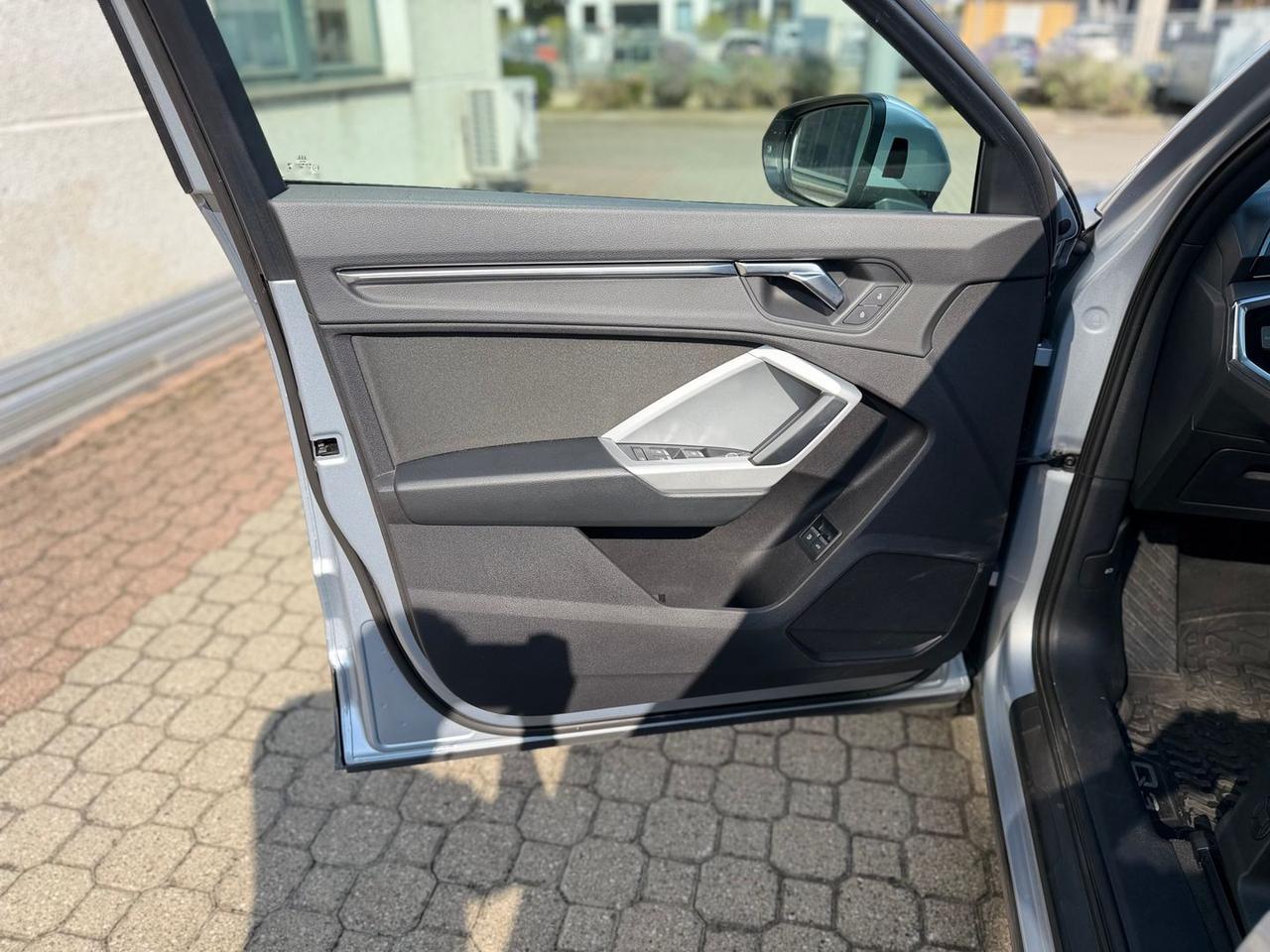 Audi Q3 Business Plus #50792