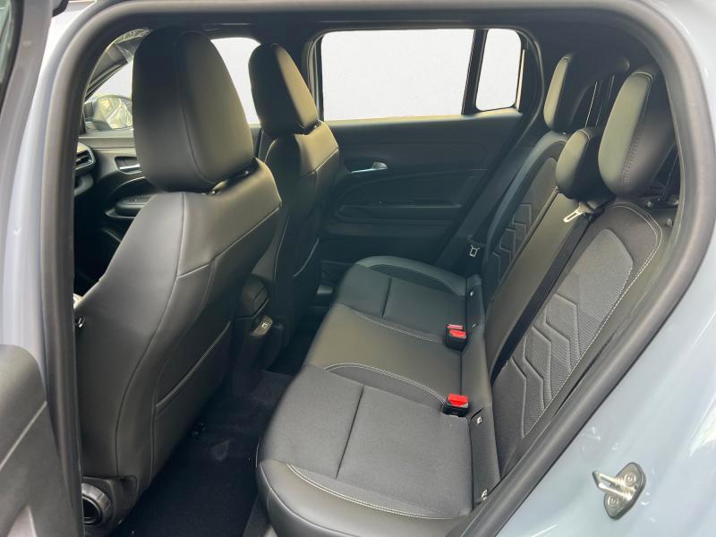 Jeep Avenger 1.2 turbo e-hybrid mhev Altitude 110cv edct6 KM0